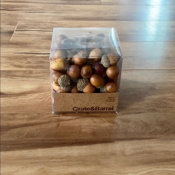 Crate&barrel Oak Tree Acorns - Picture 4 of 8